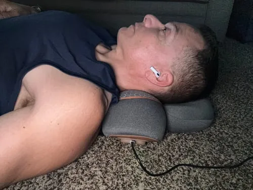 Photo de Jean C. avec le Coussin CerviTrax