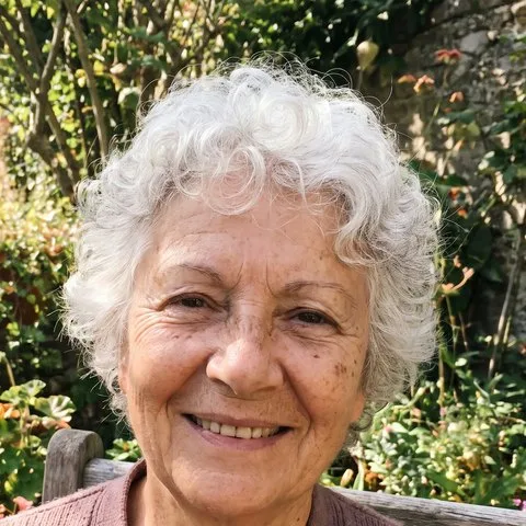 Josiane V.